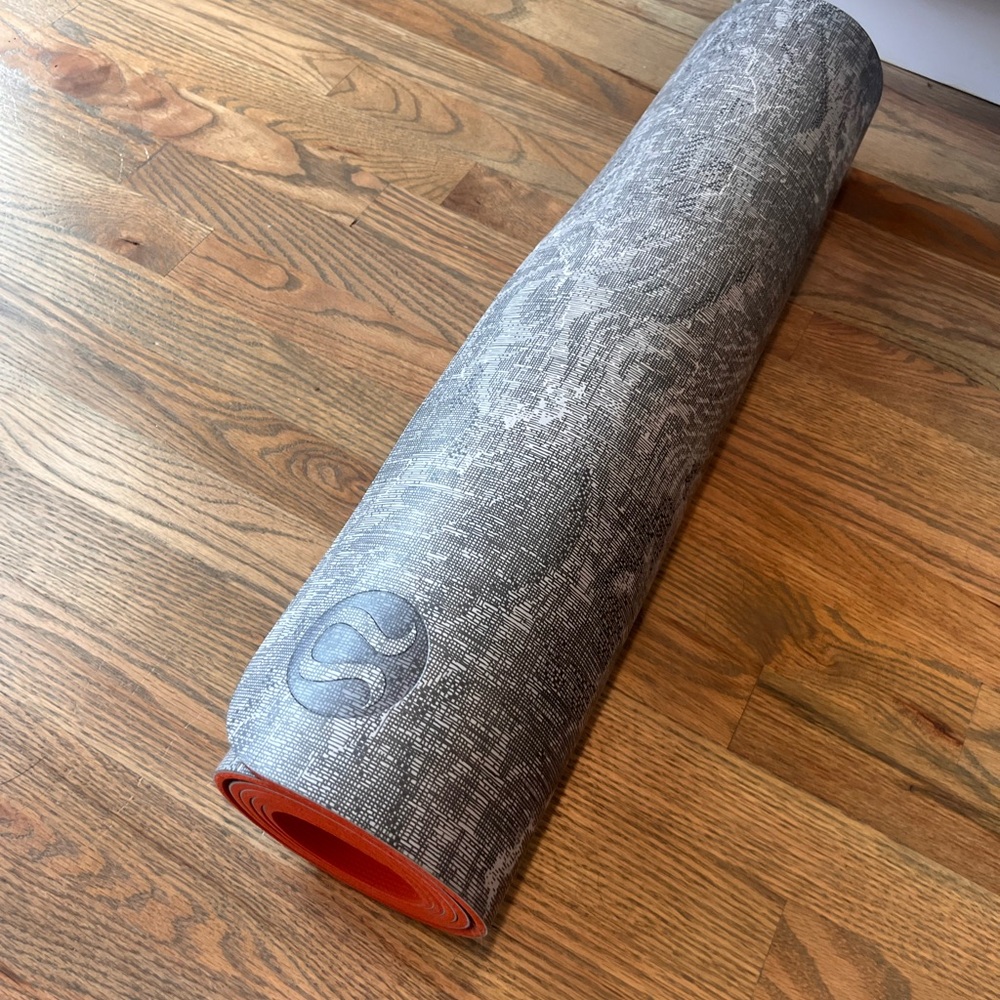 Lululemon Yoga Mat with Amazon Mat Strap